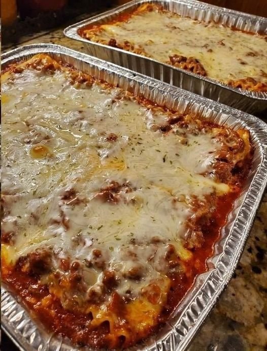 Mexican Taco Lasagna 😋😋 463925678_122188573994234383_7369143954173703457_n