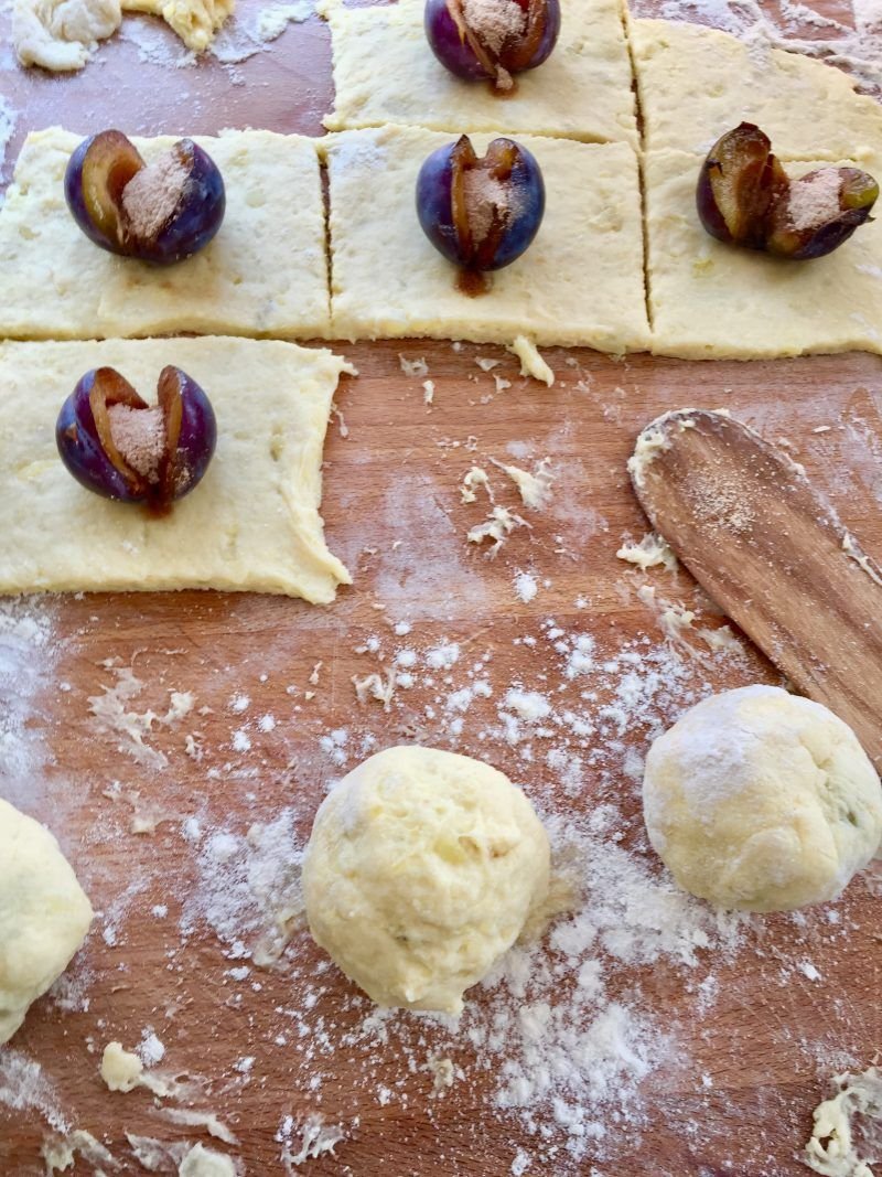 Hungarian Plum Dumplings (Szilvásgombóc) Recipe 41ee737df68b0a6cea177bd70f74fa49