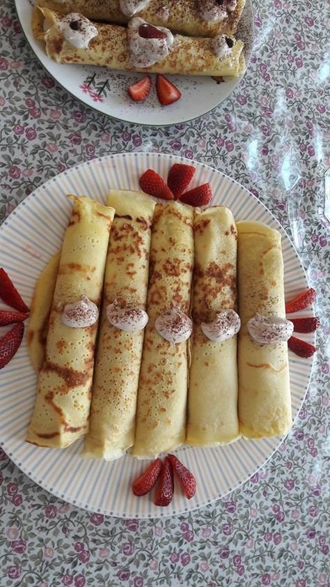 Hungarian Crepes (Palacsinta) 53bc9b18ddbd572c685ac2529499a4f7