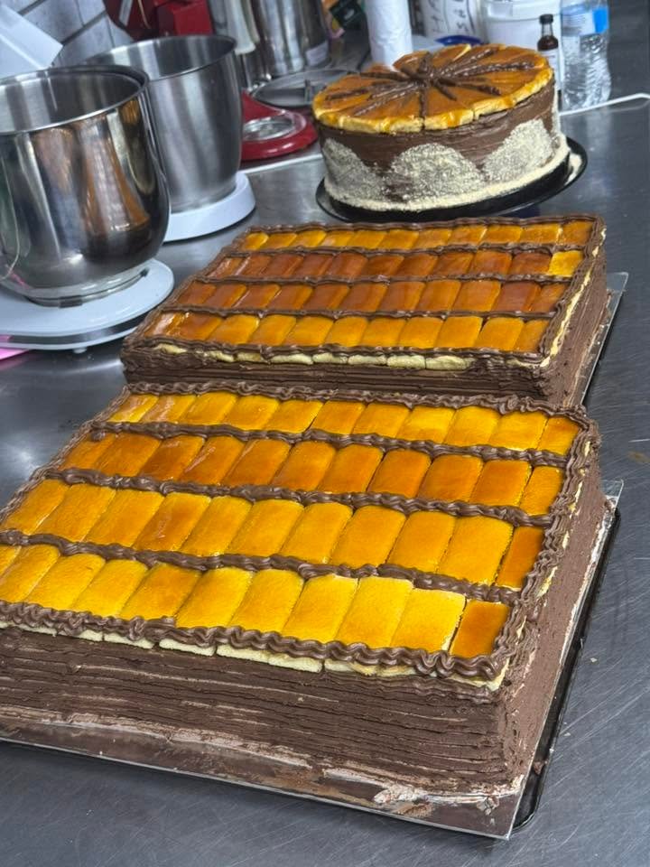 Hungarian Dobos Torte (Dobostorta) 695512980_10231694050686192_7675641537804794605_n (1)